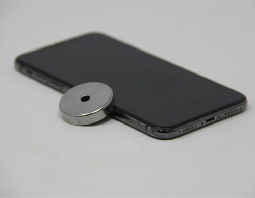 magnet and cellphone