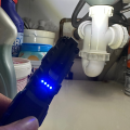 Handliche Wiederaufladbare LED-Arbeitsleuchte mit Ständer und Magnetfuß