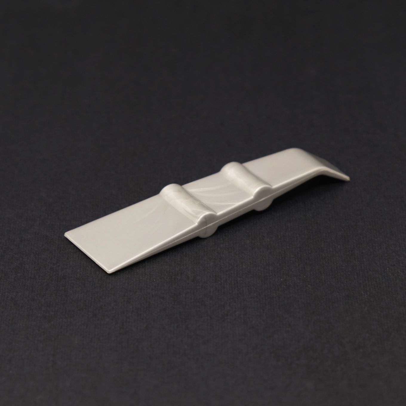 MagWrap™ 90 Degree Mini Squeegee